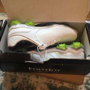 Men’s size 10.5 W golf shoes